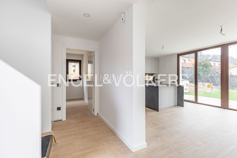 Foto 17f0852a-9855-4310-94a9-d642eb33dfce. Casa amb calefacció a Roca del Vallès (La)