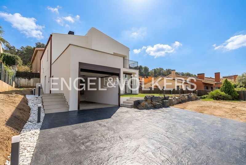 Foto 73353d59-4519-4fff-a719-baae5f24536f. Casa amb calefacció a Roca del Vallès (La)