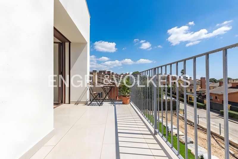 Foto c24dd626-c05f-40a9-9bb0-3e0cedec4f9d. Casa amb calefacció a Roca del Vallès (La)