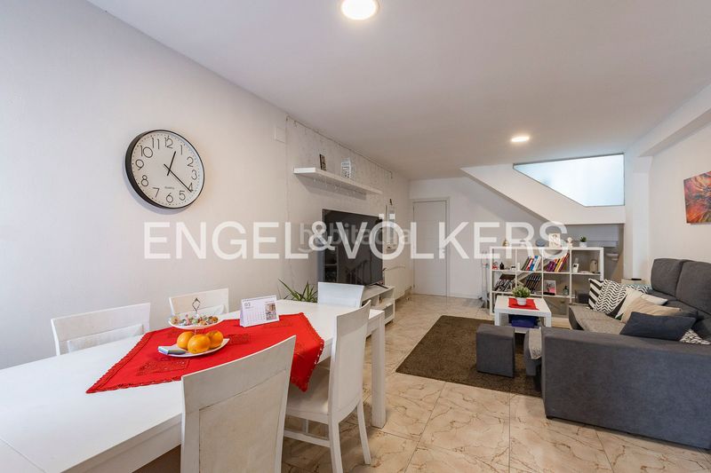 Foto ac08f2af-0d54-4d71-b273-4d63c44c70ad. Casa amb calefacció a Carmel Barcelona