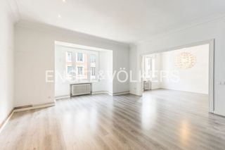 Flat in Sant Gervasi - Galvany. Piso señorial segregable  a reformar en balmes