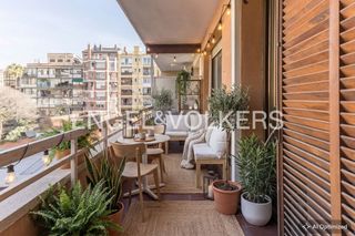 Flat in L´Antiga Esquerra de l´Eixample. Excelente y funcional piso con terraza cerca de francesc macià