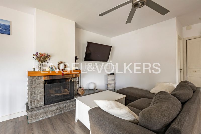 Foto 161d768e-a060-48f0-84b0-39b49ad75379. Casa amb calefacció aparcament piscina a Cervelló