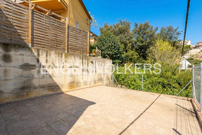 Foto 9735f8e5-d7ea-4356-a7ef-d8de96af852d. Casa amb calefacció aparcament piscina a Cervelló