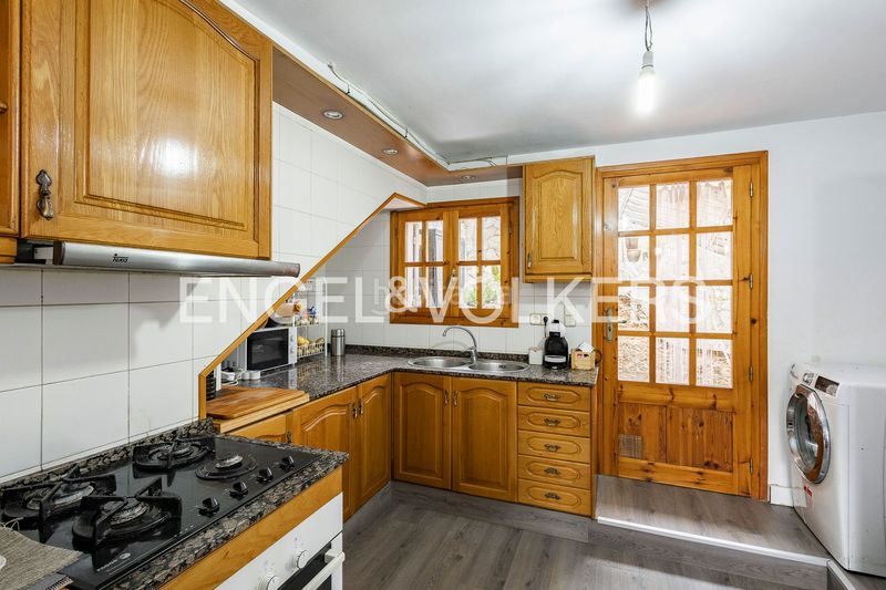 Foto c0a9fd0d-5bbc-4d23-b642-b45a9797ed26. Casa amb calefacció aparcament piscina a Cervelló