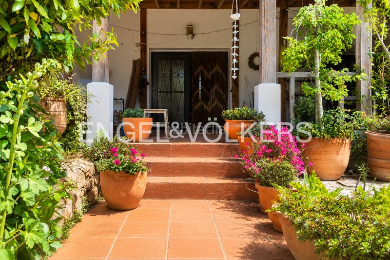 Foto 6fa8d707-b5fc-4f91-85be-227a9f4a8d21. Casa amb calefacció aparcament piscina a Mas Mora-Sant Daniel Tordera