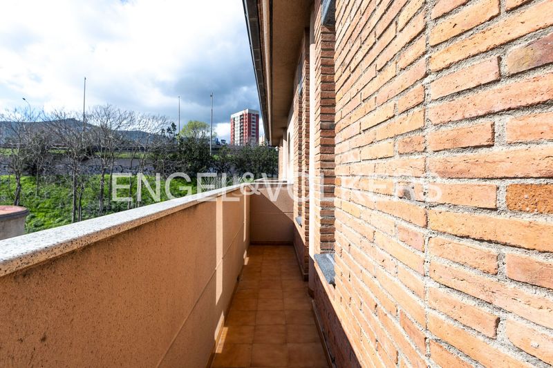 Foto 7eb36c55-fb84-4c9e-a27d-1b75b79e7519. Pis amb calefacció aparcament a Vallbona Barcelona