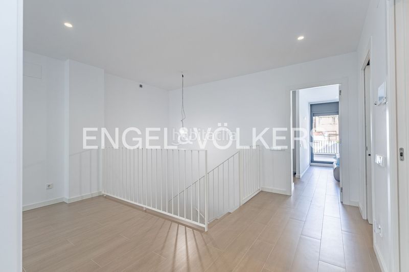 Foto 104cfa0a-4085-40d8-aead-6b49c4c7dc19. Casa amb calefacció aparcament a Ca n'Aurell Terrassa