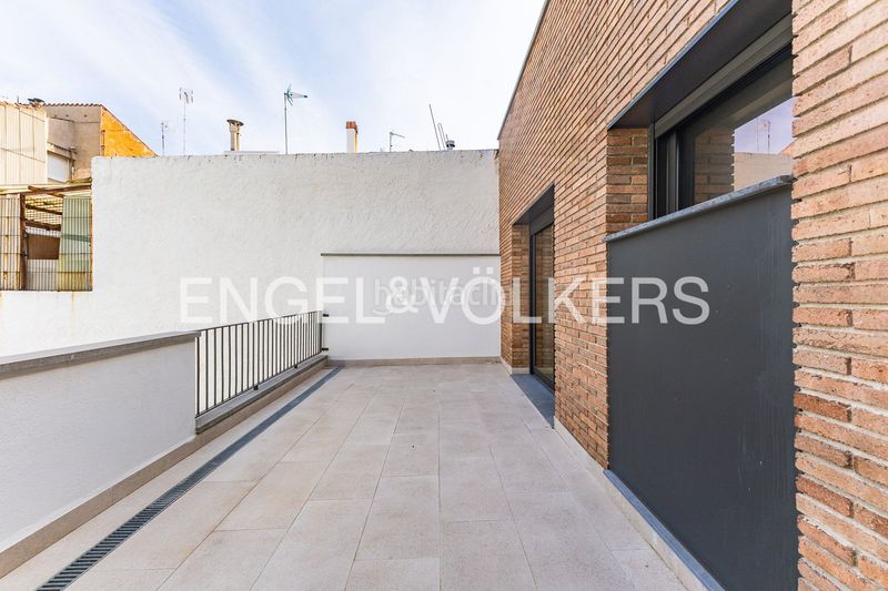 Foto 799f06b9-96af-4a06-8ab1-05d0d2156b6d. Casa amb calefacció aparcament a Ca n'Aurell Terrassa