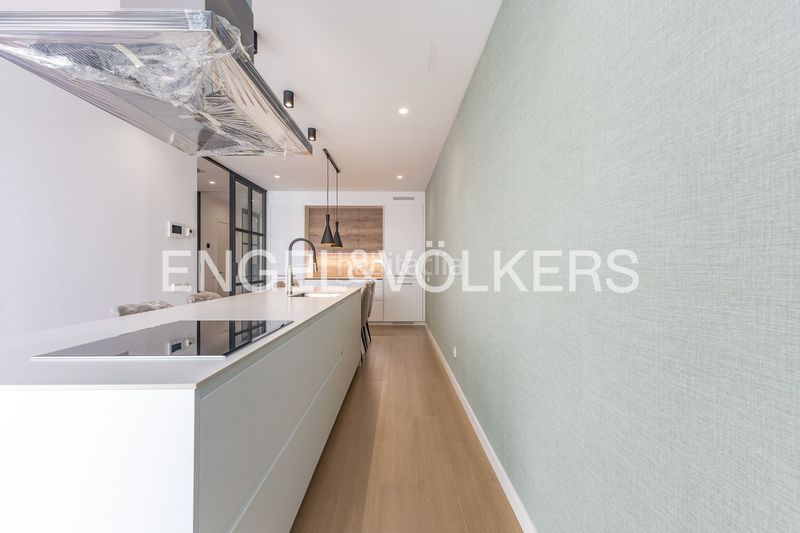 Foto e0fde8e5-a7e5-4b7a-a058-c48cfb7b8847. Casa amb calefacció aparcament a Ca n'Aurell Terrassa