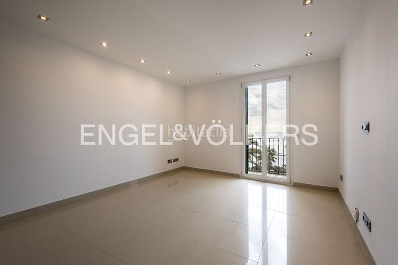 Foto 06791d7a-0b88-4976-be1b-2a5bfdc27175. Dúplex amb calefacció a Centre Sitges