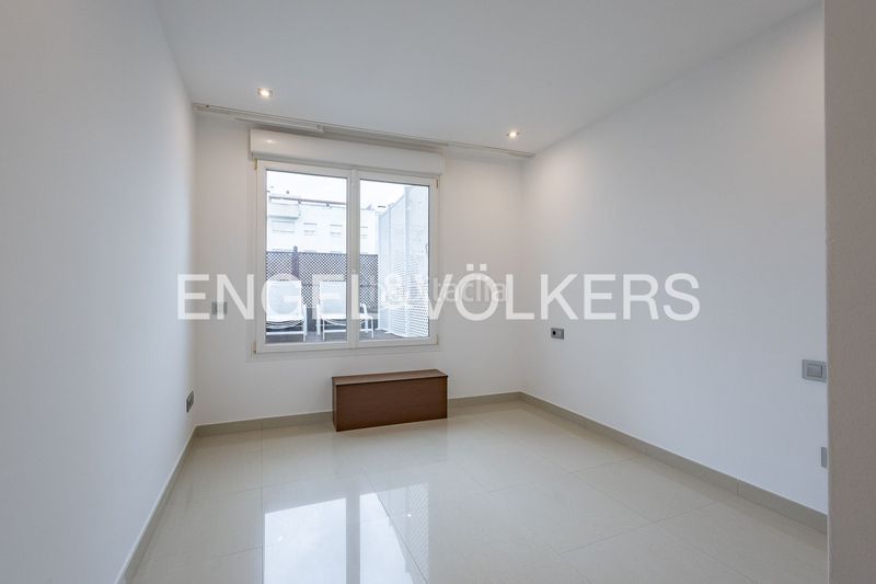 Foto 082a6985-5b9d-440e-85f4-c72915ee2e8c. Dúplex amb calefacció a Centre Sitges