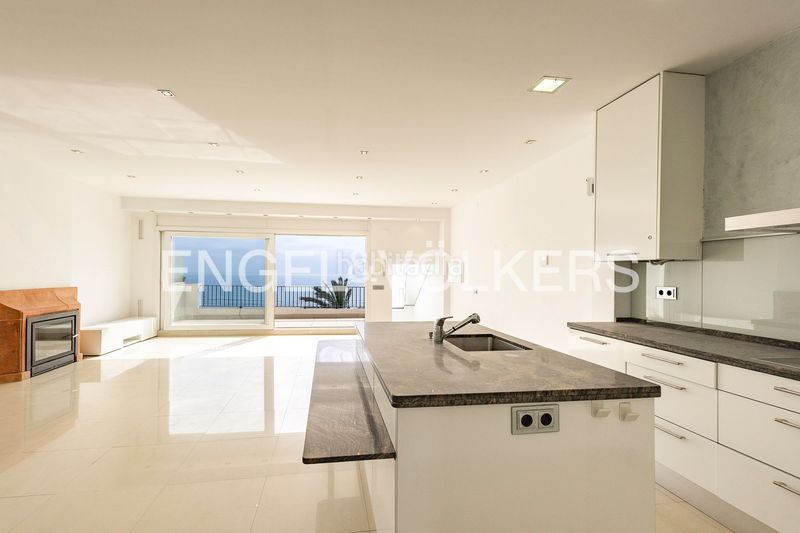 Foto 9953116c-b87c-4e66-8141-0cc744eb7df7. Dúplex amb calefacció a Centre Sitges