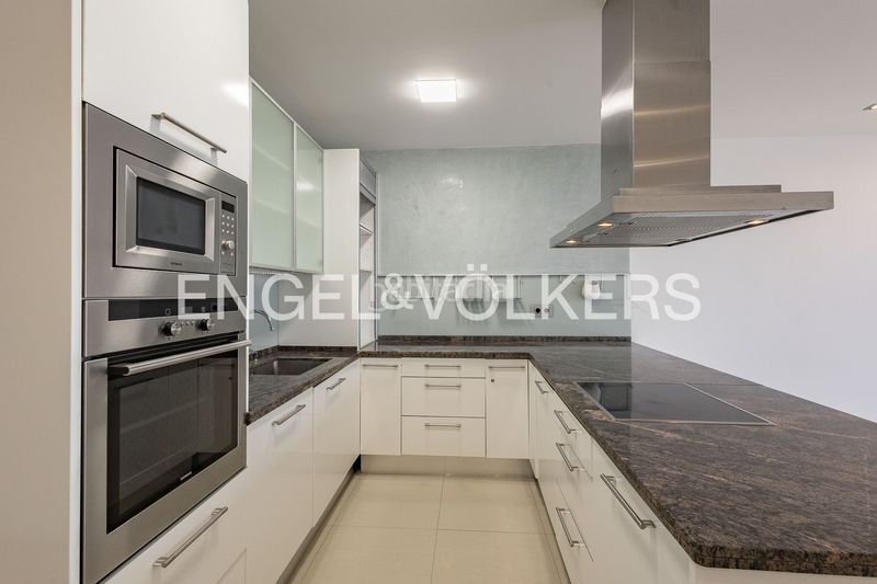 Foto a5432450-4e4c-4790-ba20-e71117c7e7e6. Dúplex amb calefacció a Centre Sitges