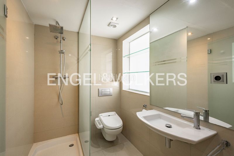 Foto ce4cdb84-855e-43fd-96e1-6f23669ee898. Dúplex amb calefacció a Centre Sitges