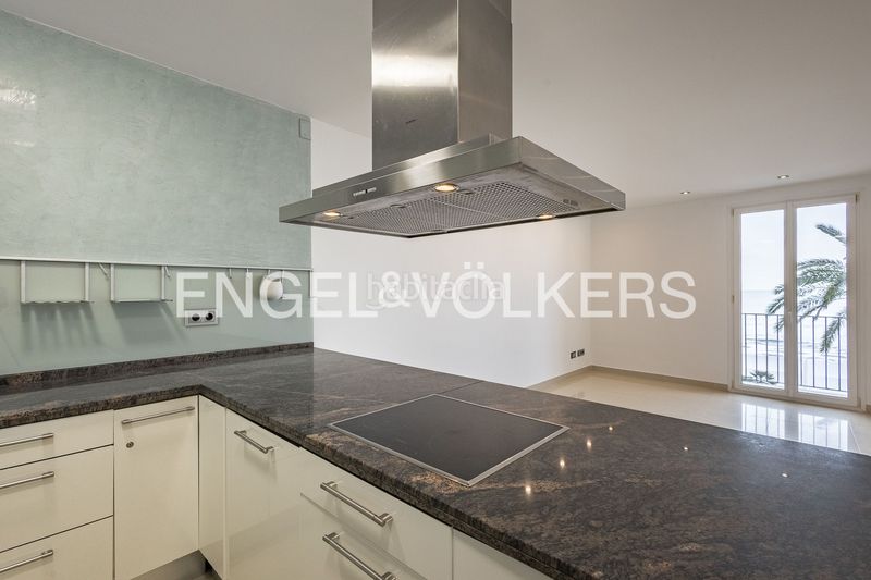 Foto dae0a587-9640-4d76-8e8b-8f574e6c3725. Dúplex amb calefacció a Centre Sitges