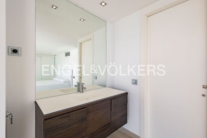 Foto f6718f04-8760-44ad-b6dc-72202cf82e0e. Dúplex amb calefacció a Centre Sitges