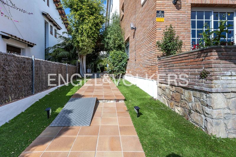 Foto 57db16c6-5208-4717-89d8-8ee673c6da79. Casa amb calefacció aparcament a Vilassar de Dalt