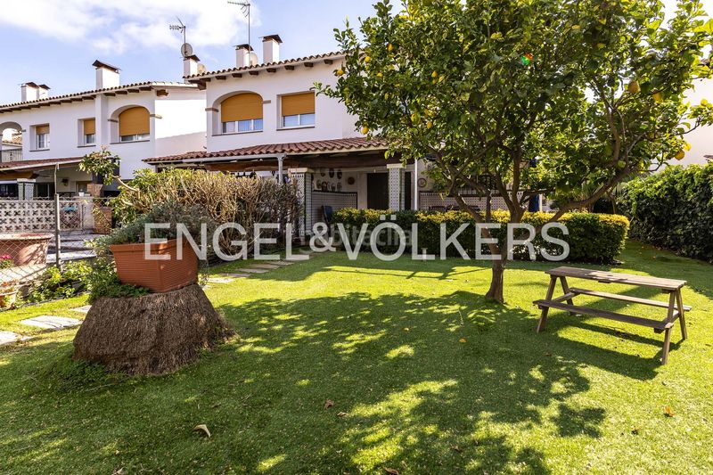 Foto e1481ab8-aa06-4cad-9a34-4e7dbb329167. Casa amb calefacció aparcament a Vilassar de Dalt