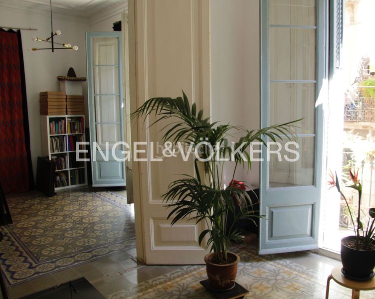 Foto 512523c1-0a76-423e-877d-d9eda1a2c6e8. Pis amb calefacció a Gòtic Barcelona