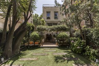 Haus in Tres Torres. Exclusiva y elegante propiedad en tres torres