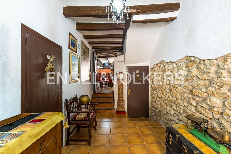Foto f18474c1-fdf1-49e5-8662-645d1ec5b48f. Casa amb calefacció a Creixell