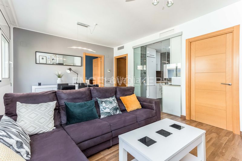 Foto 14a56f1f-6fe3-493f-bf83-d091cb04b0f3. Pis amb calefacció aparcament a El Camp d´en Grassot i Gràcia Nova Barcelona