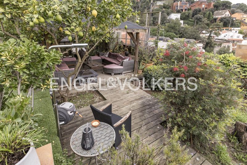 Foto 13ef3fa0-bfc7-4e8c-8f20-1a02143649ff. Casa amb calefacció a Vallvidrera - Tibidabo - Les Planes Barcelona