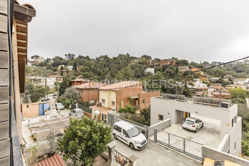 Foto 626e6f7d-a193-4244-b33c-4c97e1927e7e. Casa amb calefacció a Vallvidrera - Tibidabo - Les Planes Barcelona