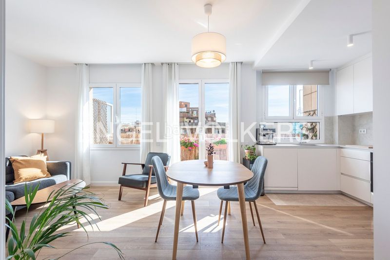 Piso exclusivo piso luminoso con terraza en eixample en Barcelona - Imagen 6