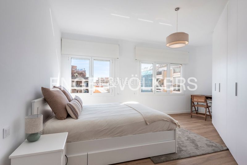 Piso exclusivo piso luminoso con terraza en eixample en Barcelona - Imagen 18
