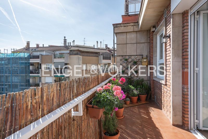 Piso exclusivo piso luminoso con terraza en eixample en Barcelona - Imagen 32