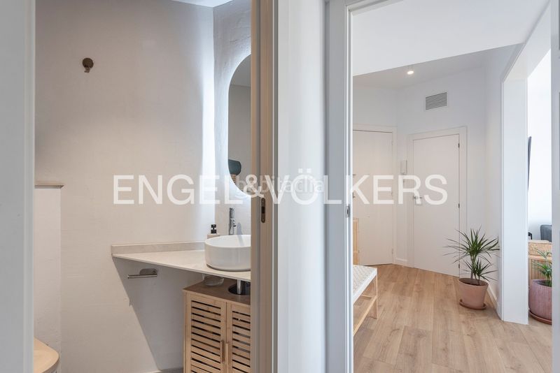 Piso exclusivo piso luminoso con terraza en eixample en Barcelona - Imagen 29