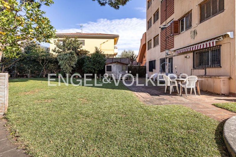 Foto e174eb20-cd40-414b-9d0b-77c089652b99. Terreny residencial a Premià de Dalt