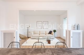 Affitto Appartamento in Dreta de l´Eixample. Estiloso piso temporal de 5 dormitorios