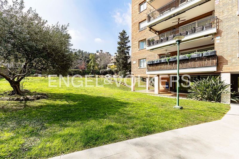 Foto 72d8ae4d-6697-443f-a13a-8b256aa0e35a. Pis amb calefacció aparcament piscina a Pedralbes Barcelona