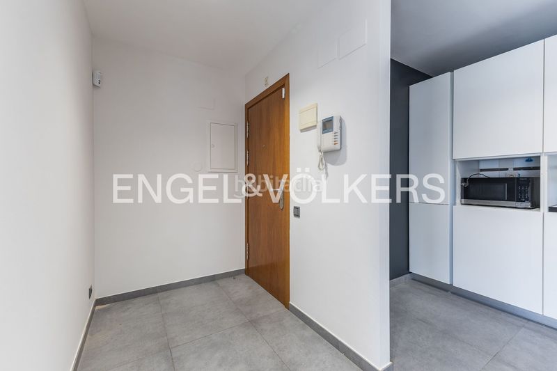 Foto 10dc5c4c-466f-42f2-a401-e4d3d806e563. Pis amb calefacció aparcament piscina a Muntanyeta Castelldefels