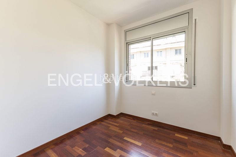 Foto c871b38b-c928-428d-b411-b57f0120f464. Pis amb calefacció aparcament piscina a Muntanyeta Castelldefels