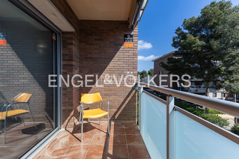 Foto cfcb4292-a219-4b73-9fa7-0ea7e86566b6. Pis amb calefacció aparcament piscina a Muntanyeta Castelldefels