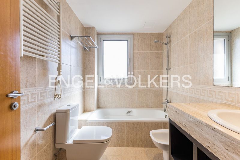 Foto d74ac017-db07-471a-8588-170ea86531c3. Pis amb calefacció aparcament piscina a Muntanyeta Castelldefels