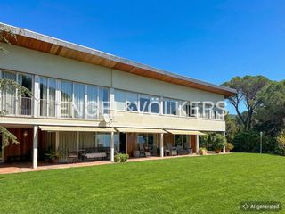 Casa a El Mirador-La Cornisa. Casa con vistas al mar y privacidad absoluta