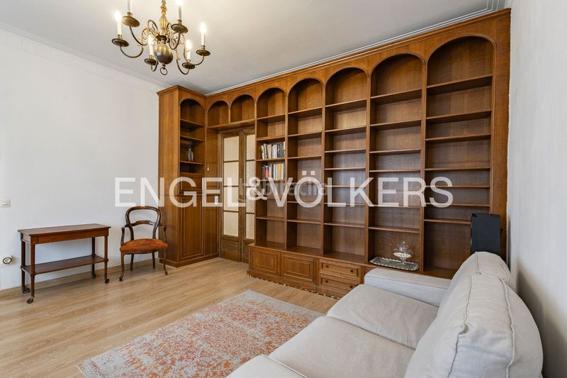 Foto d5a6eaf1-dcad-4a85-a74f-dfed252d8452. Pis amb calefacció a Sant Gervasi - Galvany Barcelona