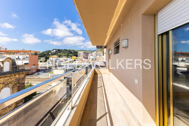 Foto bd9d1f89-5971-495f-a221-54bd9770e15a. Pis amb calefacció aparcament piscina a Caldes d´Estrac