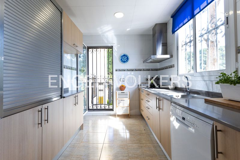 Foto a158f336-e931-41f3-80b6-fceee773c40f. Casa amb calefacció aparcament a Sant Cebrià de Vallalta