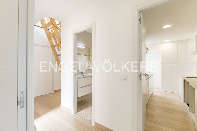 Foto 0097b770-eb89-44ed-b058-f59b1b6b49cf. Pis amb calefacció aparcament a Calafell platja Calafell