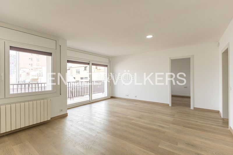 Foto a8fd099b-36eb-4efc-83dd-02bc7ac073f8. Pis amb calefacció aparcament a Calafell platja Calafell