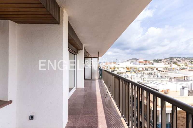 Foto c20d38b3-4d4d-4dbc-bcc9-9e8001dd426f. Pis amb calefacció aparcament a Calafell platja Calafell