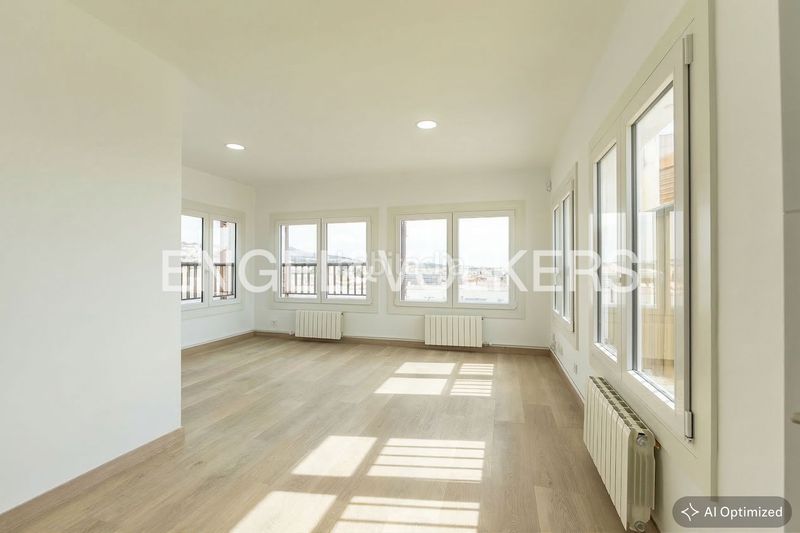 Foto d32dbf7e-b6a5-4c7d-8a6b-c85f00267f69. Pis amb calefacció aparcament a Calafell platja Calafell