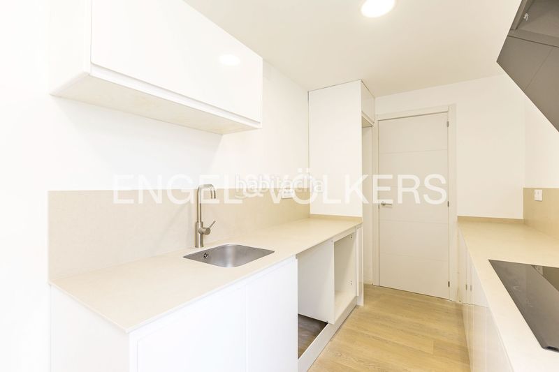 Foto e147442c-6028-452d-85da-c8605d82ef22. Pis amb calefacció aparcament a Calafell platja Calafell