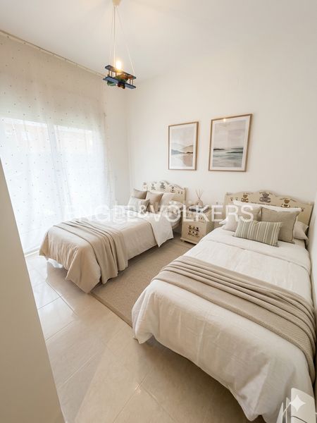 Foto 1821efd9-fc59-4153-9b48-9a046bfab56d. Pis amb calefacció aparcament piscina a Les Salines-Pla de Sant Pere Cubelles